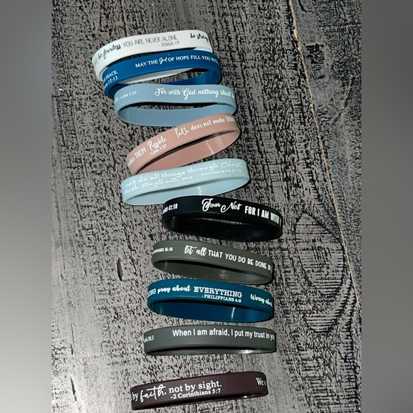 Inspirational Silicone Bracelets Set, Religious 10 New - Picture 2 of 5